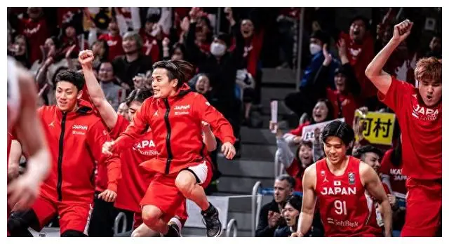NBA直播，身临其境感受篮球巨星魅力