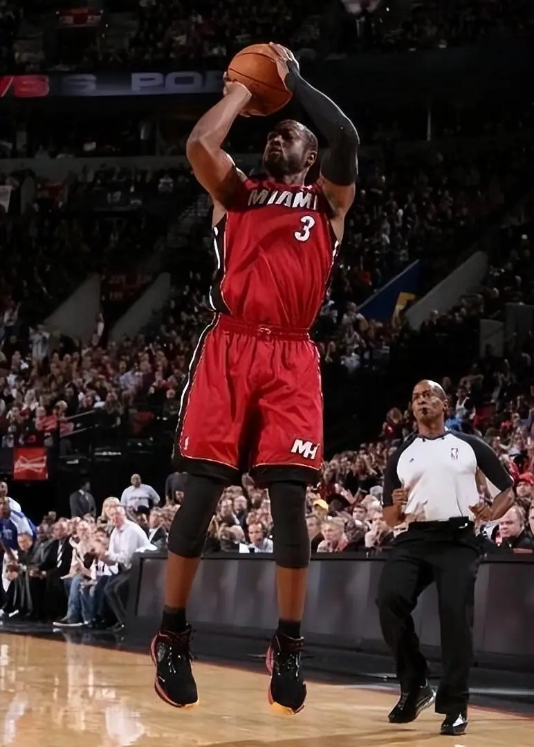 NBA：全球顶级篮球盛事，高清在线直播带来全新观赏体验
