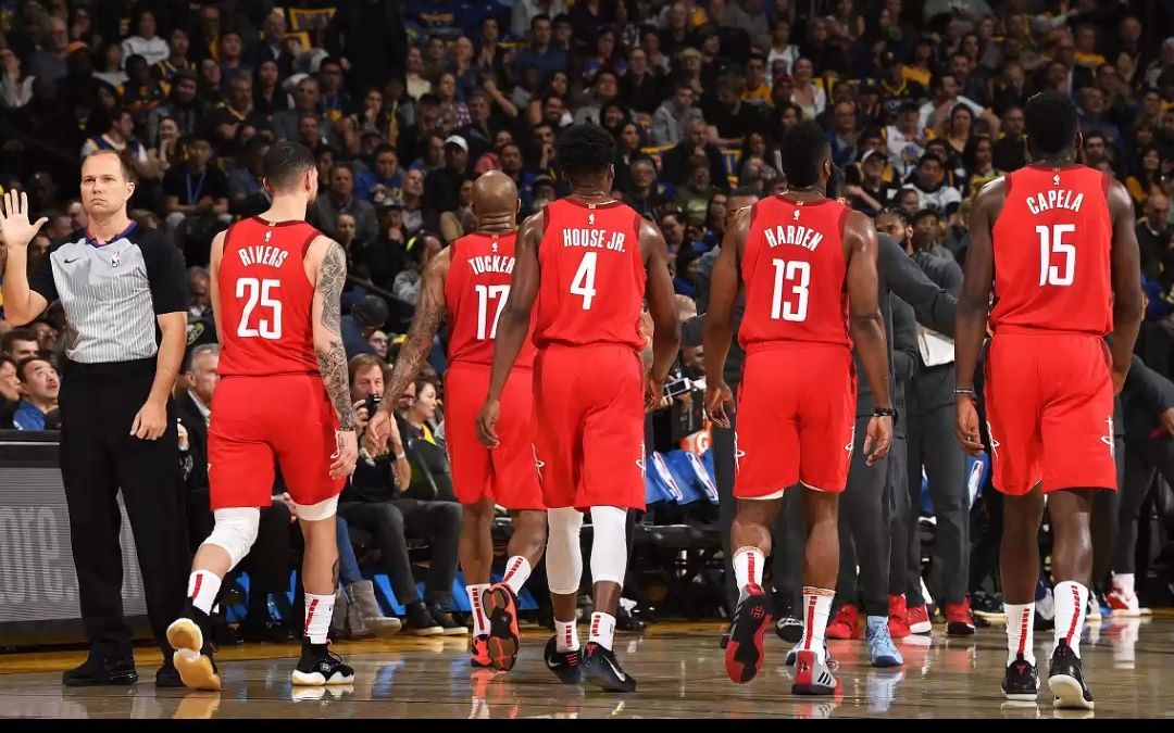 免费高清直播NBA赛事，轻松观看全程实况，激情不容错过
