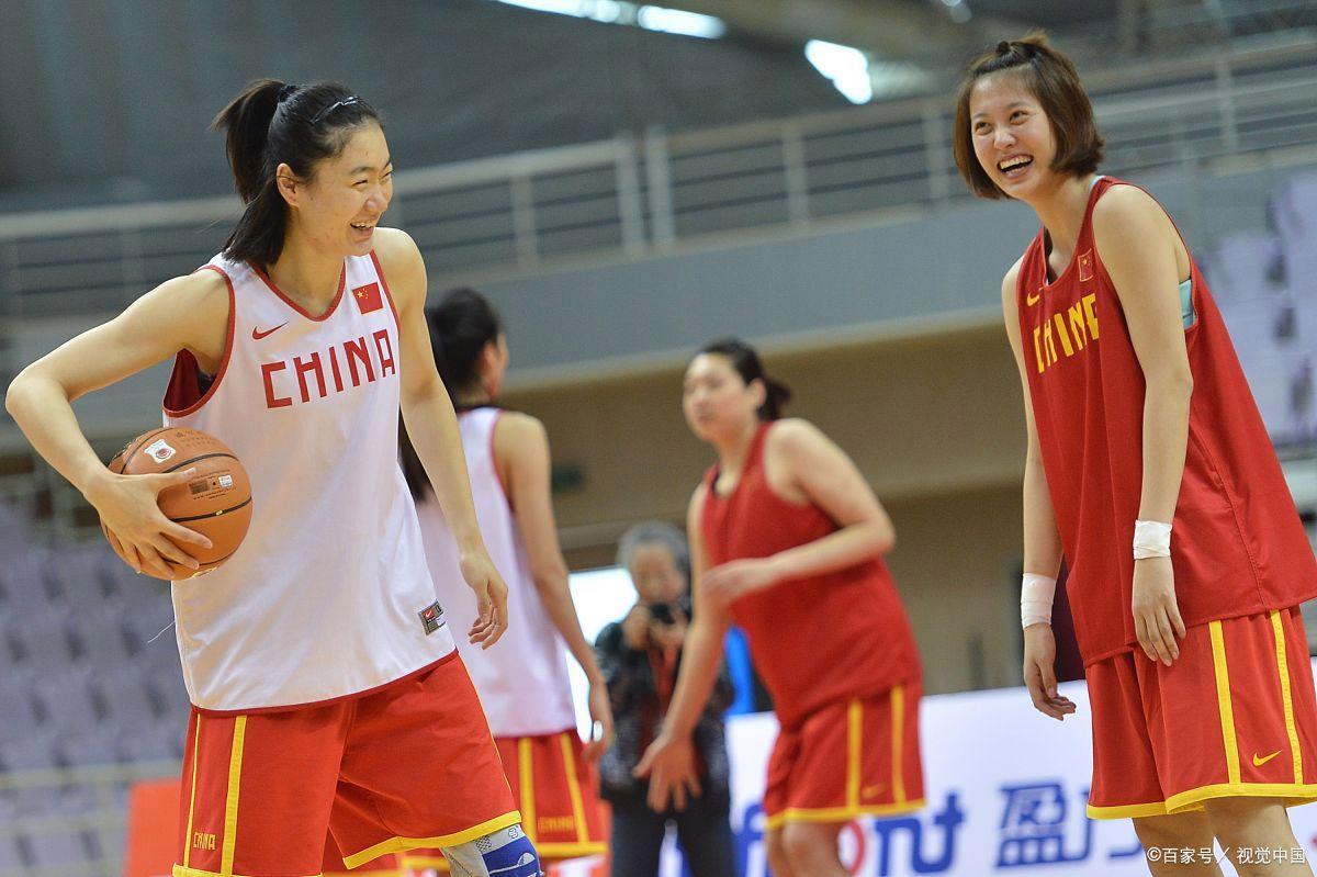 CCTV5 在线直播：女篮精彩对决，7 号球衣女孩三分球神了